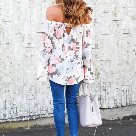 Off Shoulder Ruffled Bell Sleeve Floral Blouse - Picture 2 of 7
